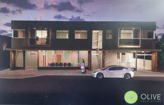 215 E Main St